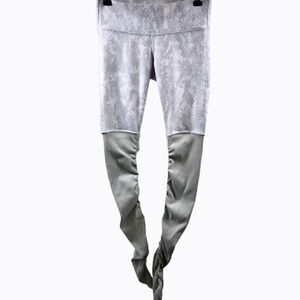 Alo Gray Snake Skin Print Goddess Leggings XS